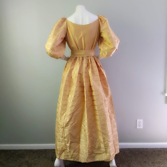 Vintage 1980s Diane Dickinson Golden Silk Sari Voluminous Full Skirt Ball Gown S - Picture 8 of 9